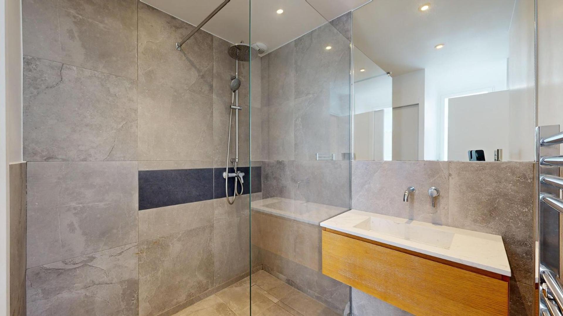 157 Sacha - Superbe Duplex A Appartement Parijs